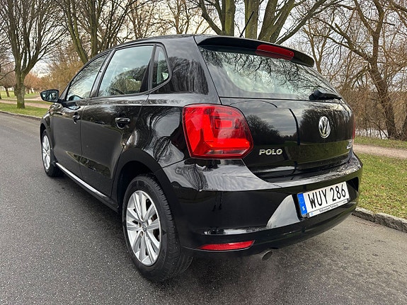 Volkswagen Polo 3 of 5