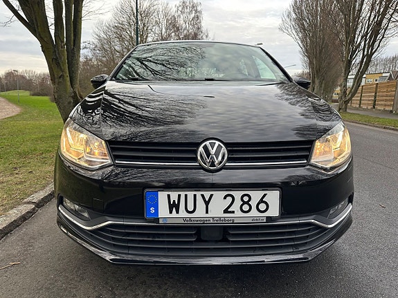 Volkswagen Polo 8 of 18