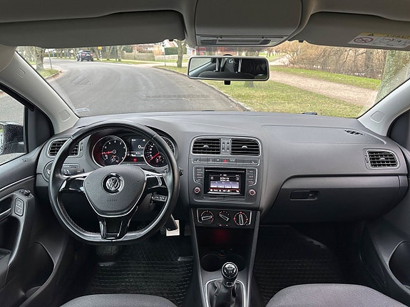 Volkswagen Polo 15 of 18