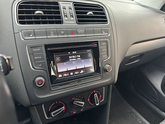 Volkswagen Polo 17 of 18