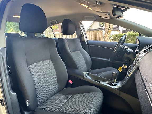 Toyota Avensis 14 of 20