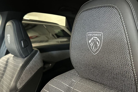 Peugeot 3008 13 of 18
