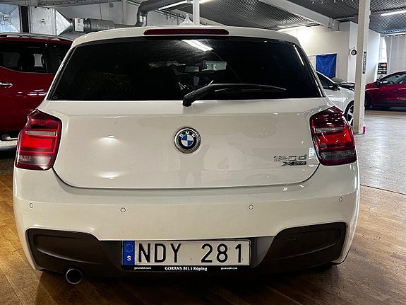 BMW 120 3 of 5