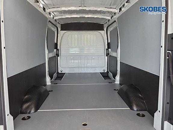 Maxus e-Deliver 9 8 of 15