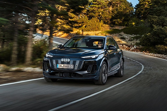 Audi Q6 e-tron 3 of 5