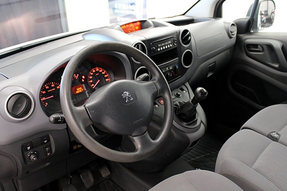 Peugeot Partner 14 of 23