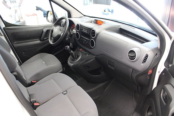 Peugeot Partner 18 of 23
