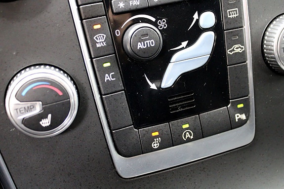 Volvo V60 14 of 27