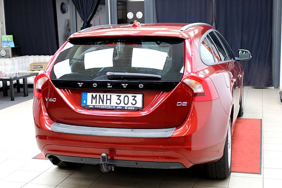 Volvo V60 8 of 27