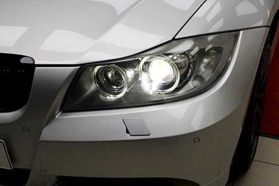 BMW 330d 19 of 23