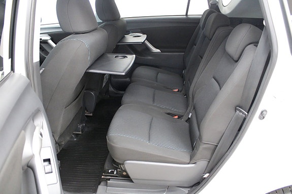 Toyota Verso 18 of 26