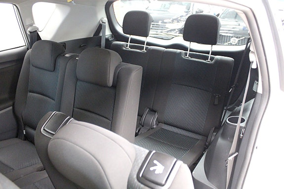 Toyota Verso 19 of 26