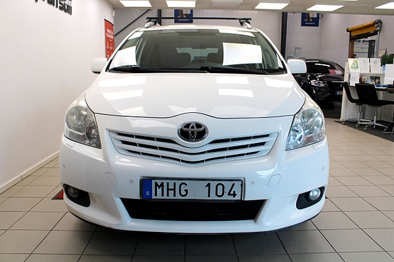 Toyota Verso 3 of 5