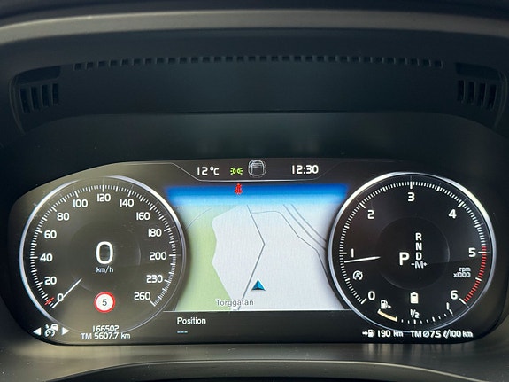 Volvo XC60 16 of 25