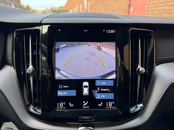 Volvo XC60 18 of 25