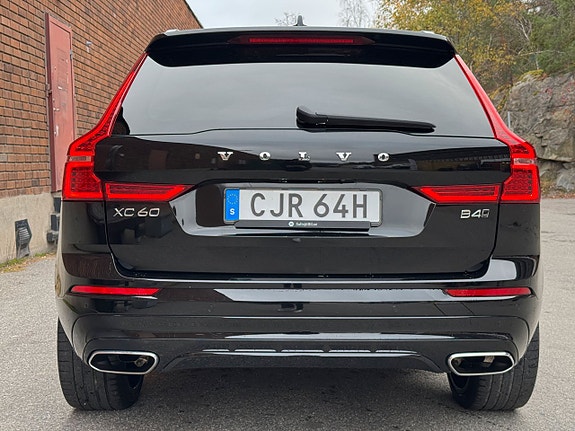 Volvo XC60 4 of 25