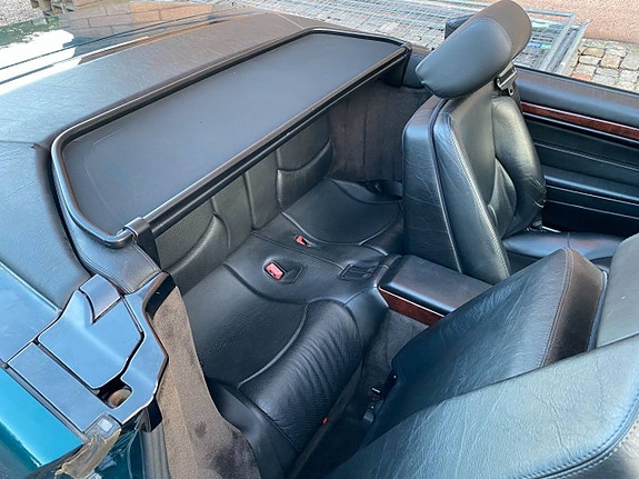 Mercedes-Benz SL600 23 of 28