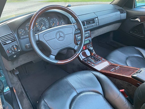 Mercedes-Benz SL600 19 of 28