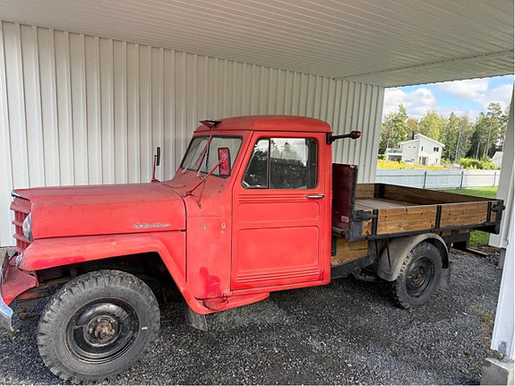 Willys Overland 8 of 12