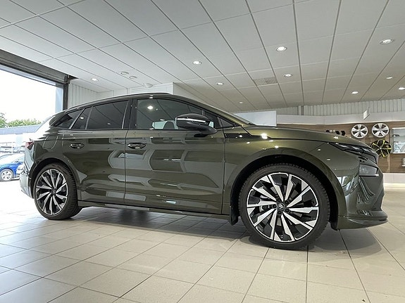 Skoda Enyaq 2 of 5