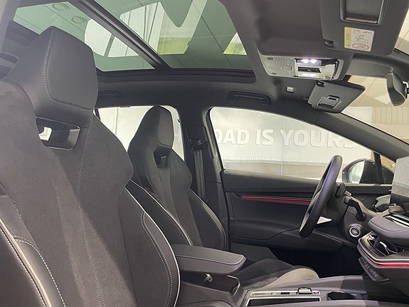 Skoda Enyaq 5 of 5