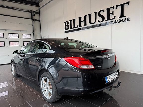 Opel Insignia 3 of 5