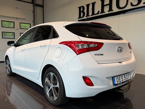 Hyundai i30 2 of 8