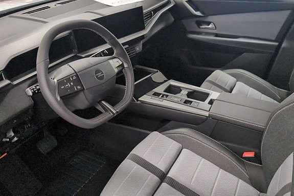 Opel Grandland 4 of 5