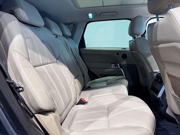 Land Rover Range Rover Sport 8 of 18
