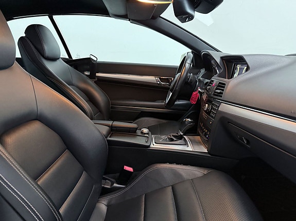 Mercedes-Benz E250 7 of 11