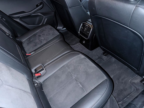 Porsche Macan 7 of 15