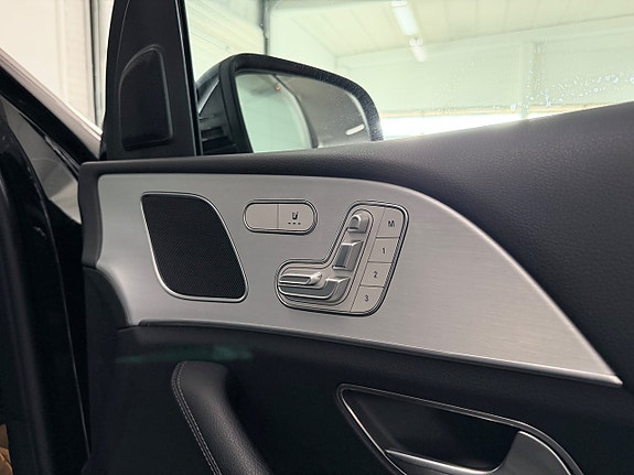 Mercedes-Benz GLE350 de 15 of 23