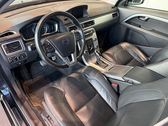 Volvo XC70 6 of 10