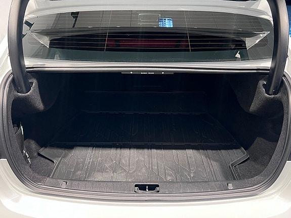 Volvo S60 Cross Country 14 of 14