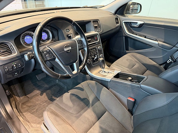Volvo V60 5 of 7