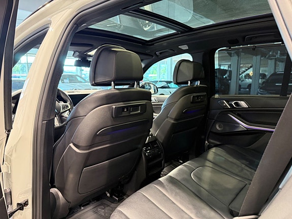 BMW X5 11 of 25
