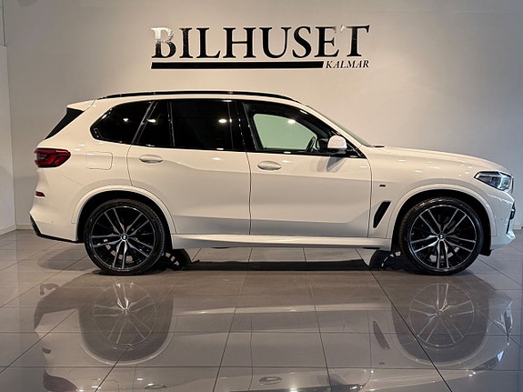 BMW X5 3 of 5
