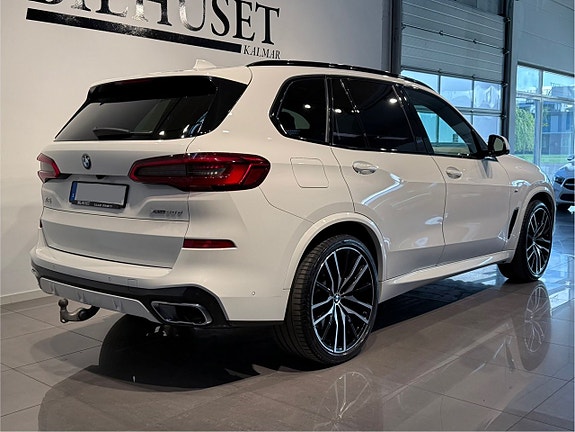 BMW X5 4 of 5