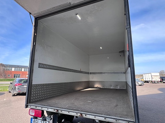 Volkswagen Crafter 7 of 11