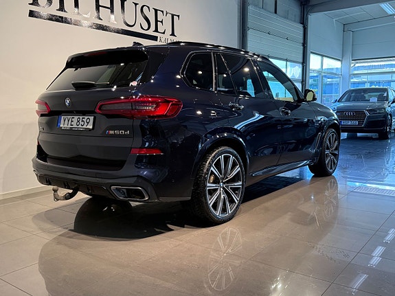 BMW X5 3 of 5