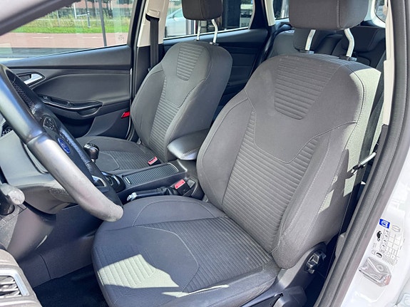Ford Focus 9 of 9