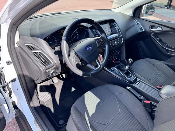 Ford Focus 8 of 9