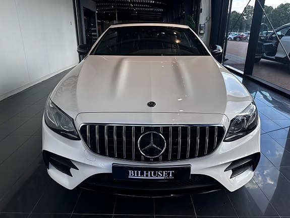 Mercedes-Benz AMG GT Roadster 4 of 5