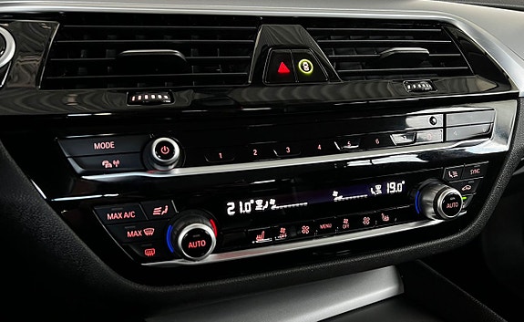 BMW 530e 11 of 30