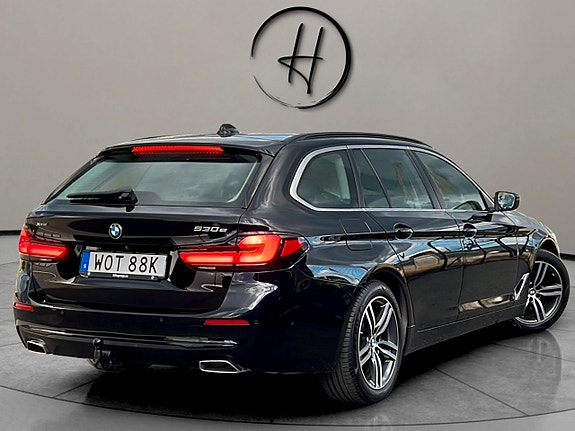 BMW 530e 8 of 30