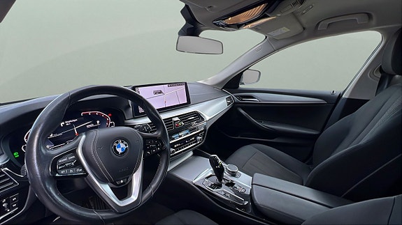 BMW 530e 9 of 30