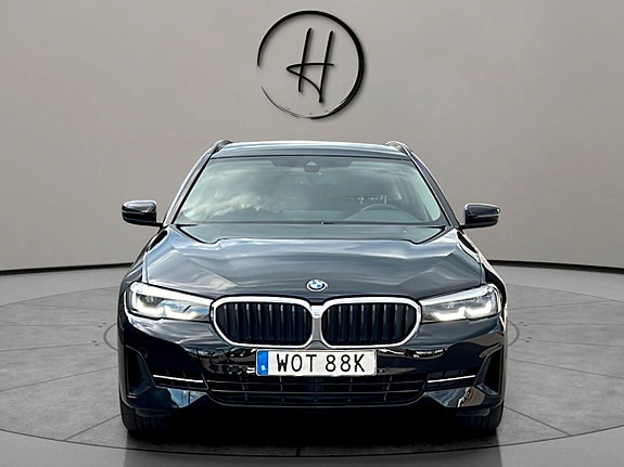 BMW 530e 4 of 30