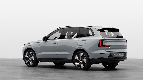 Volvo EX90 7 of 8