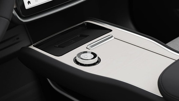 Volvo EX90 4 of 5