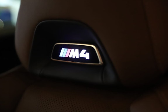 BMW M4 16 of 19